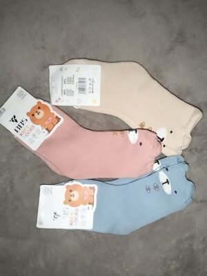 Imagen de WhatsApp 2025-11-16 a las 04.08.53_9dd03cc3 calcetas de osito